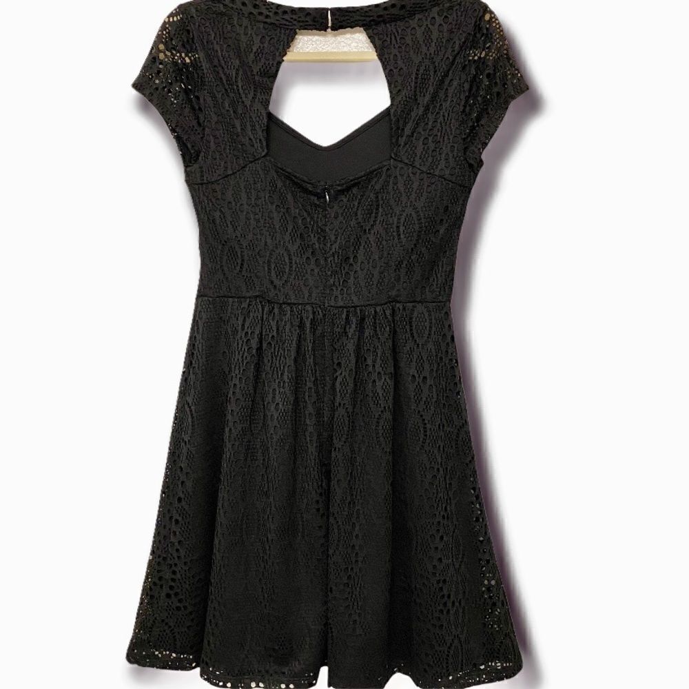 Kaari Blue black lace back key hole fit and flare skater dress-Small